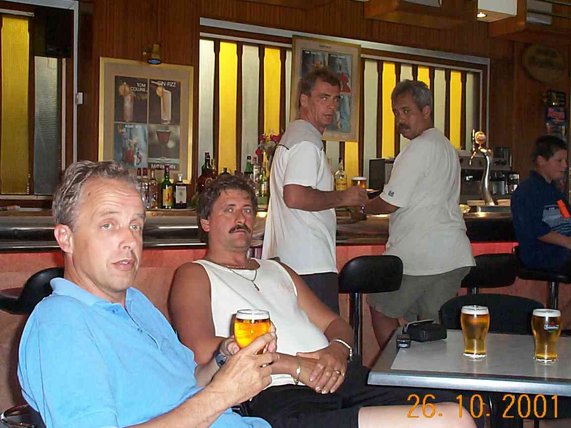 bar-2.JPG